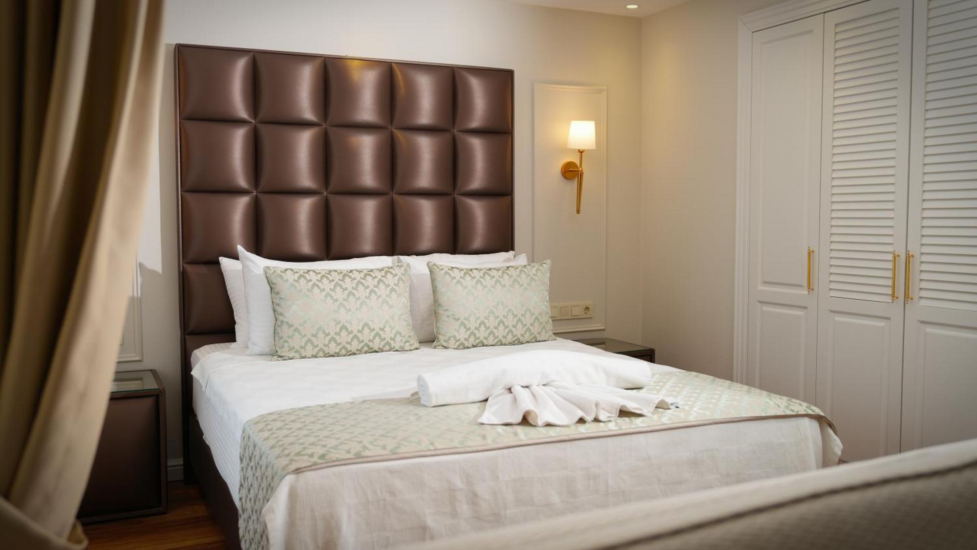 Gaia Suites Istanbul Bagian luar foto