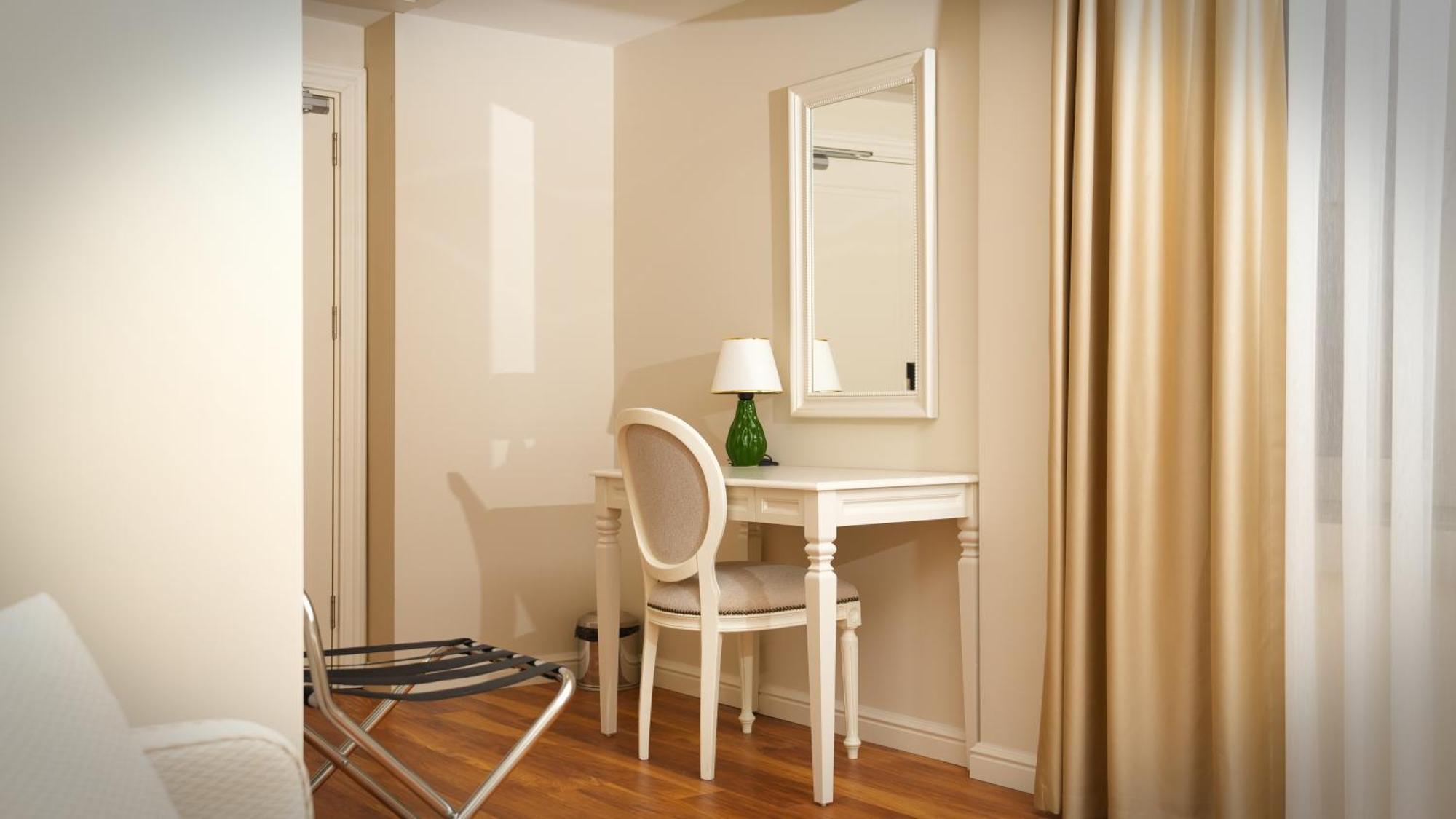 Gaia Suites Istanbul Bagian luar foto