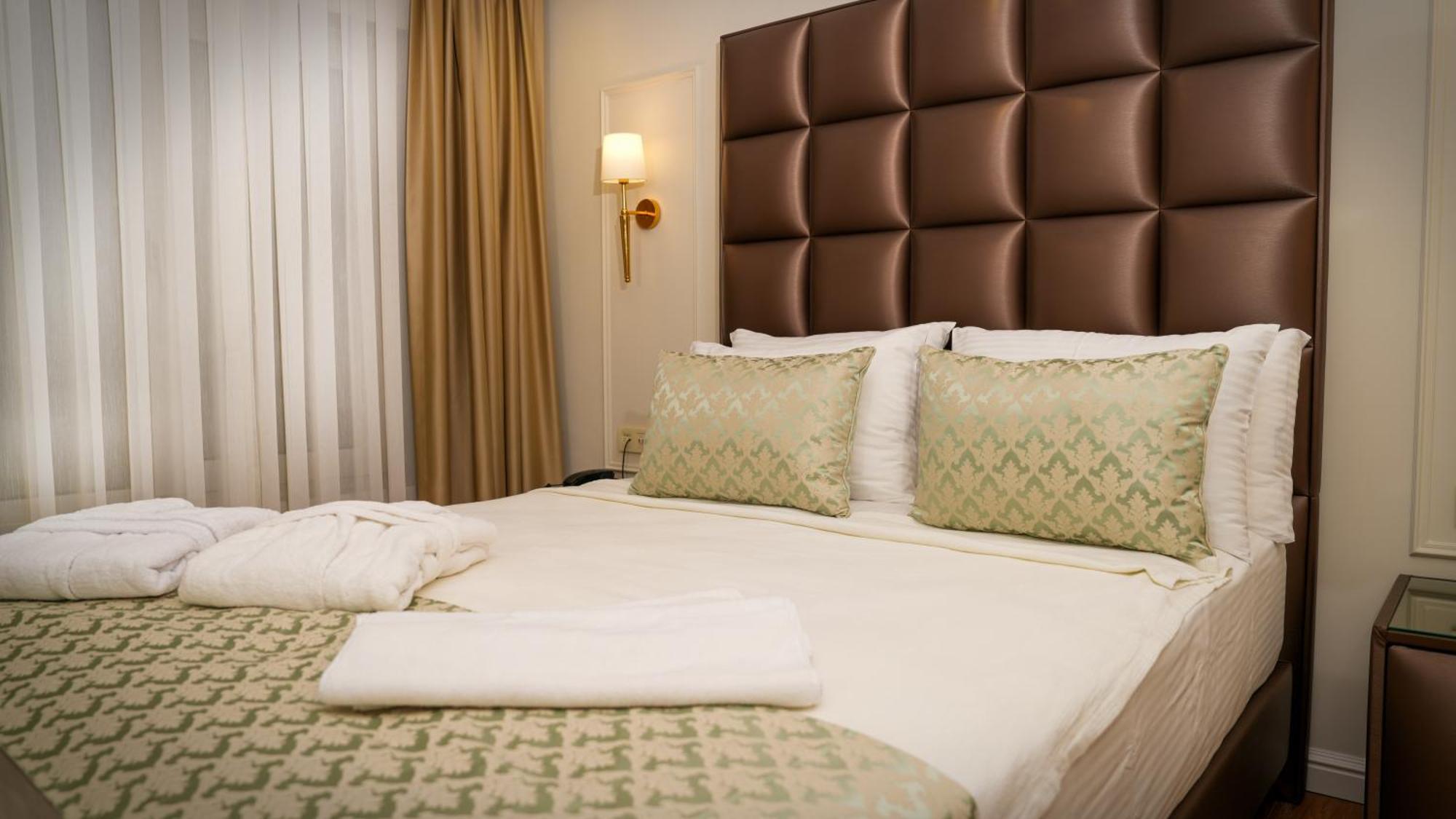 Gaia Suites Istanbul Bagian luar foto