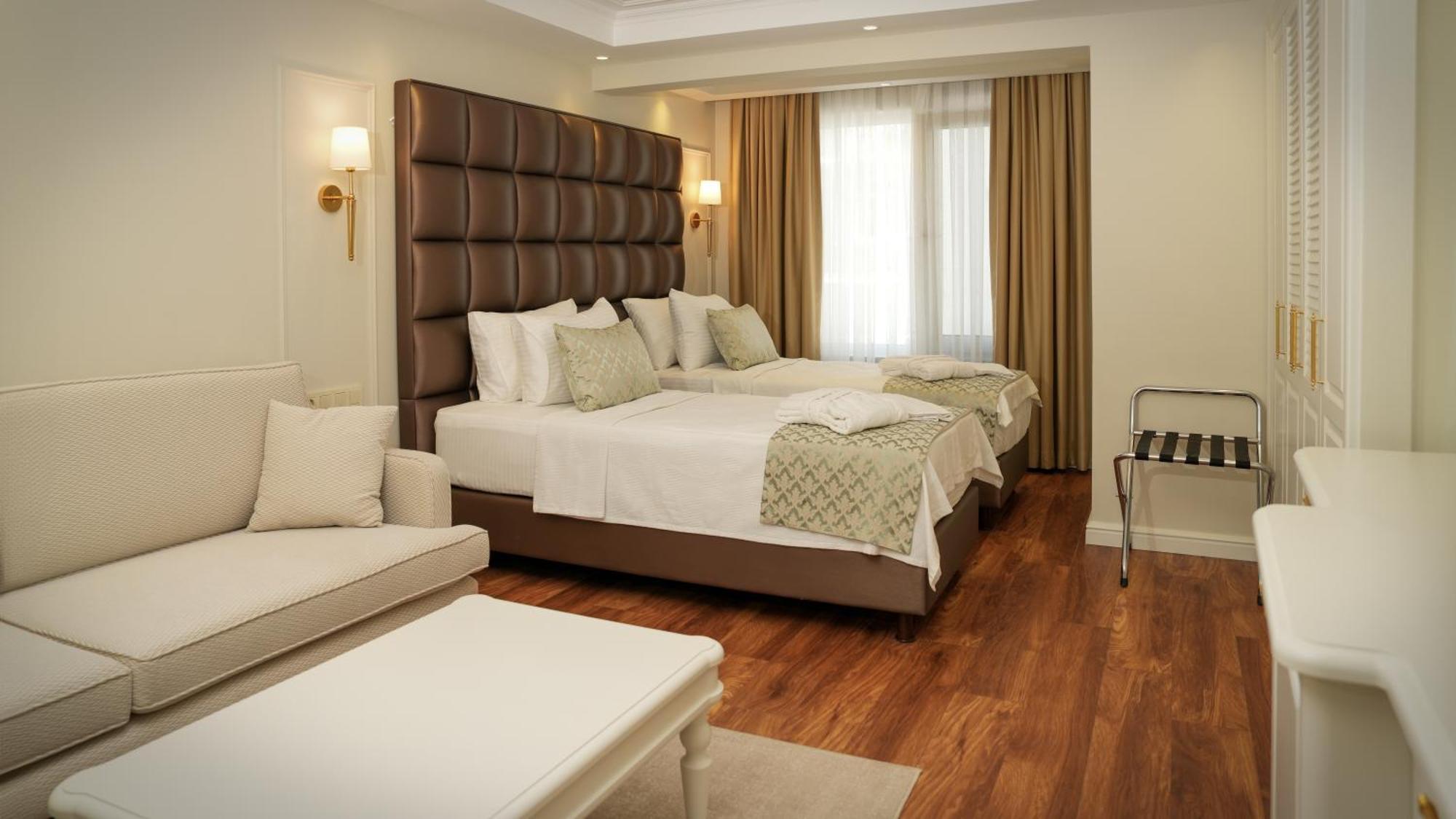 Gaia Suites Istanbul Bagian luar foto
