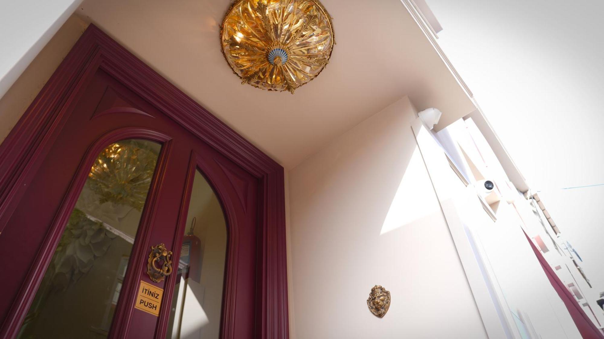 Gaia Suites Istanbul Bagian luar foto
